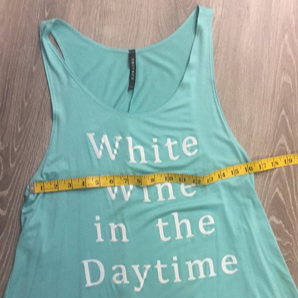 Triumph Tank - Picture 3 of 3